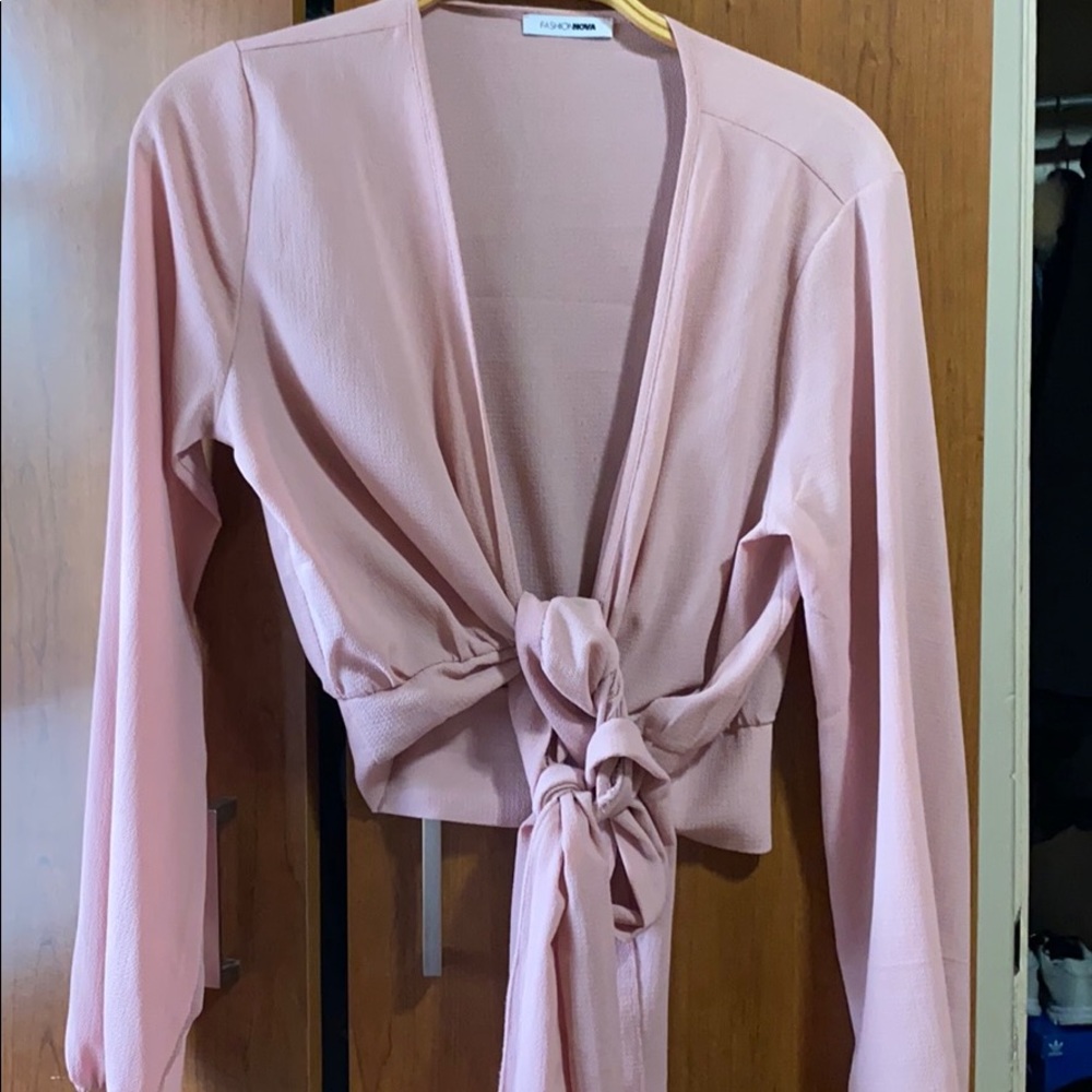 FASHION NOVA WRAP TOP - Picture 3 of 3